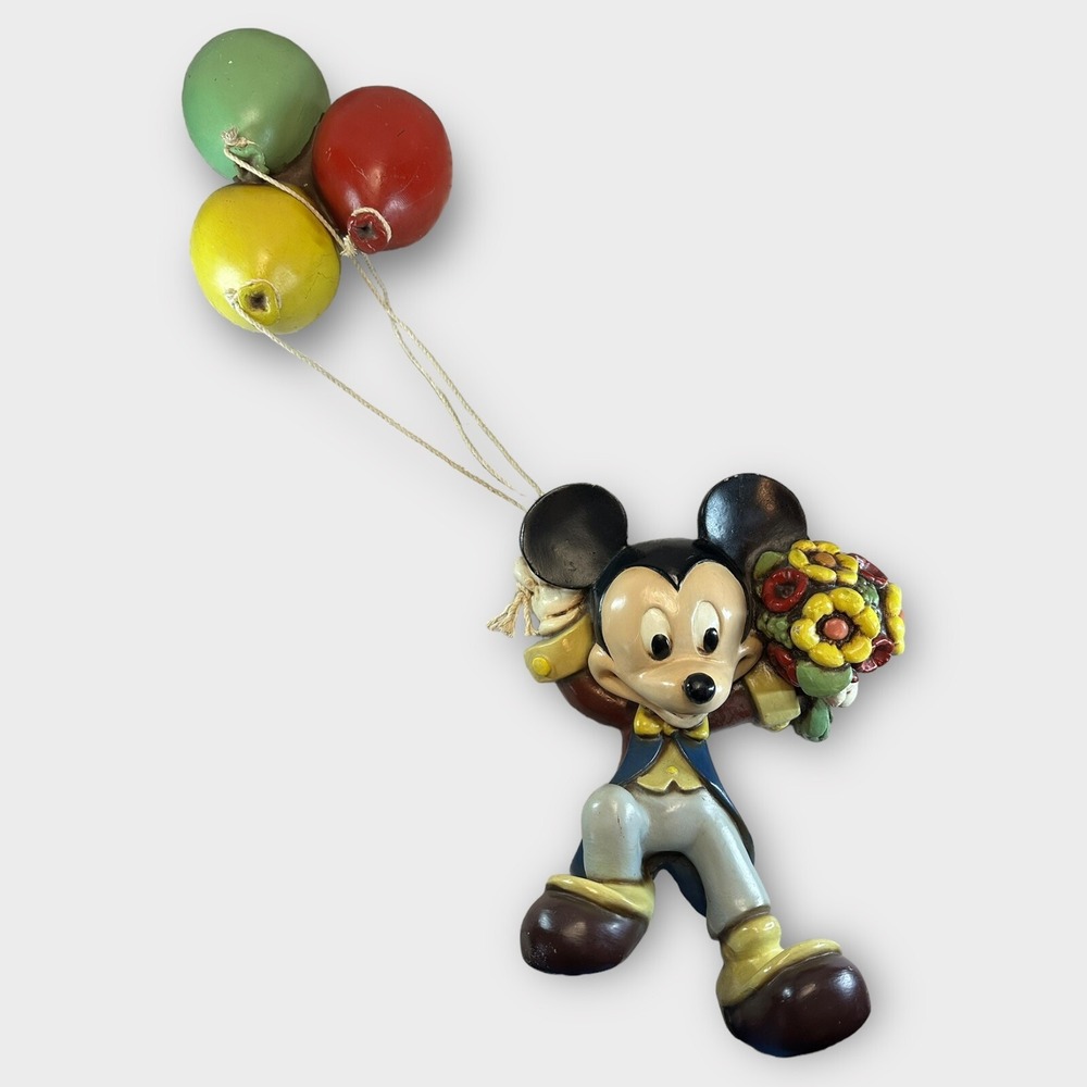 Extremely Rare Walt Disney Mickey Mouse Hanging on Balloons Big Display Statue